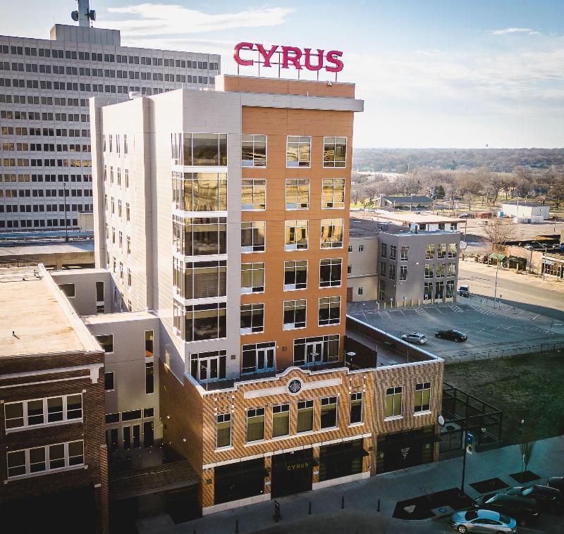 Cyrus Hotel Topeka a Tribute Portfolio Hotel - carbon neutral hotel in Topeka