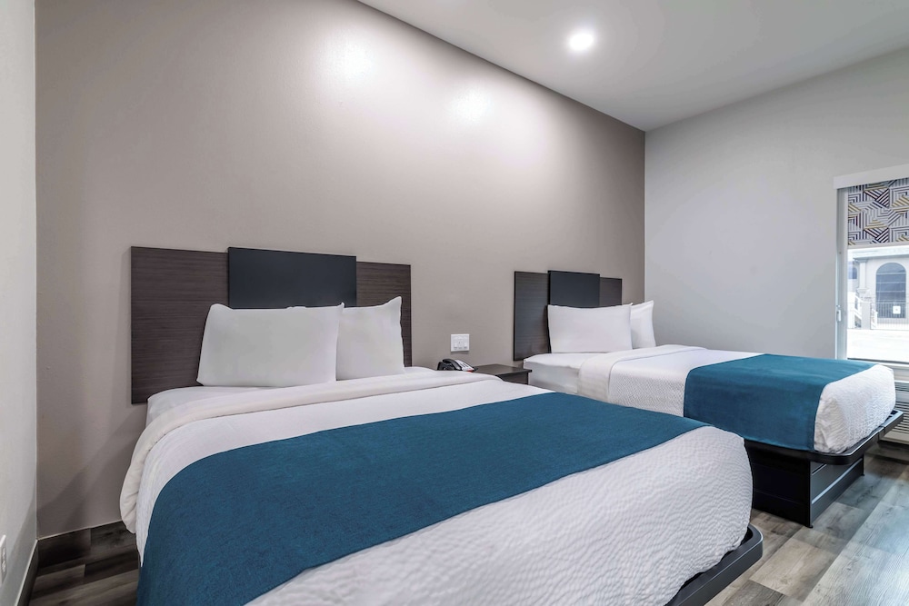 Studio 6 Suites Brenham TX - photo 22