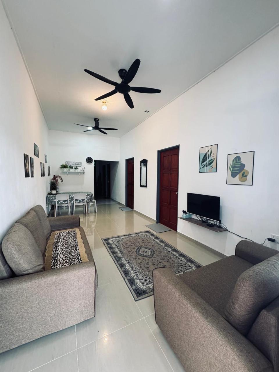 Homestay CikguMa 1 WiFi & Netflix — 4-Star Luxury Hotel in Kota Bharu, Malaysia