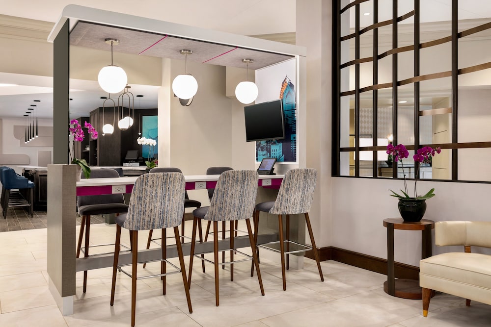 Crowne Plaza: Philadelphia King of Prussia by IHG - photo 60