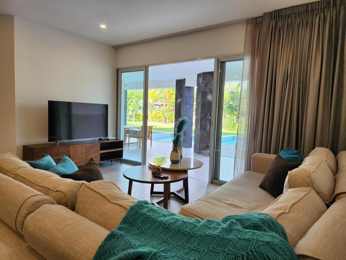 Mareazul Luxury Swim Up apartment and private beach club — 4-Star Luxury Hotel in Playa Del Carmen, Mexico