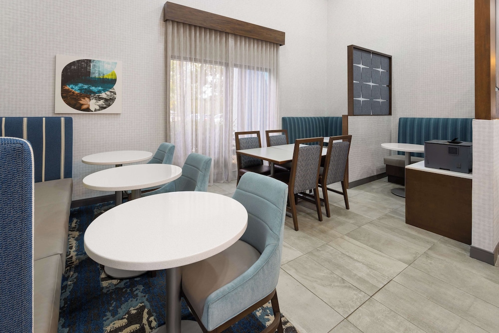 Hampton Inn Atlanta Douglasville - photo 21