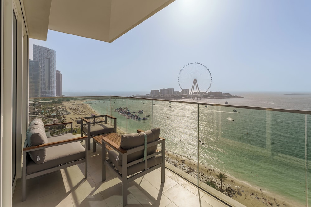 Maison Privee Seaside JBR Living w Open Sea & Bluewaters Views — 4-Star Luxury Hotel in Dubai, United Arab Emirates
