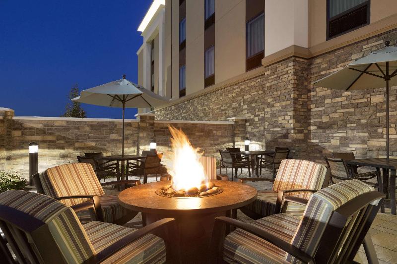 Hampton Inn & Suites Niles Warren — hotel in Niles