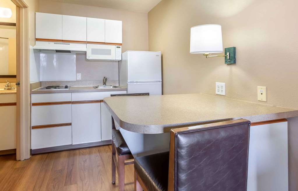 Extended Stay America Select Suites Phoenix Mesa West - photo 11