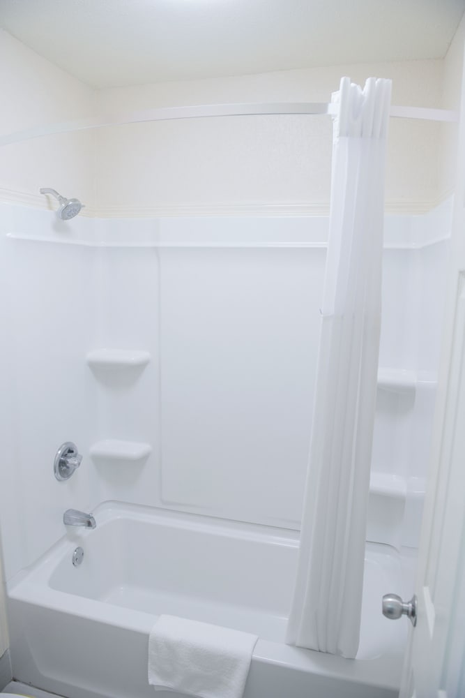 Clarion Pointe Athens I 65 - photo 23