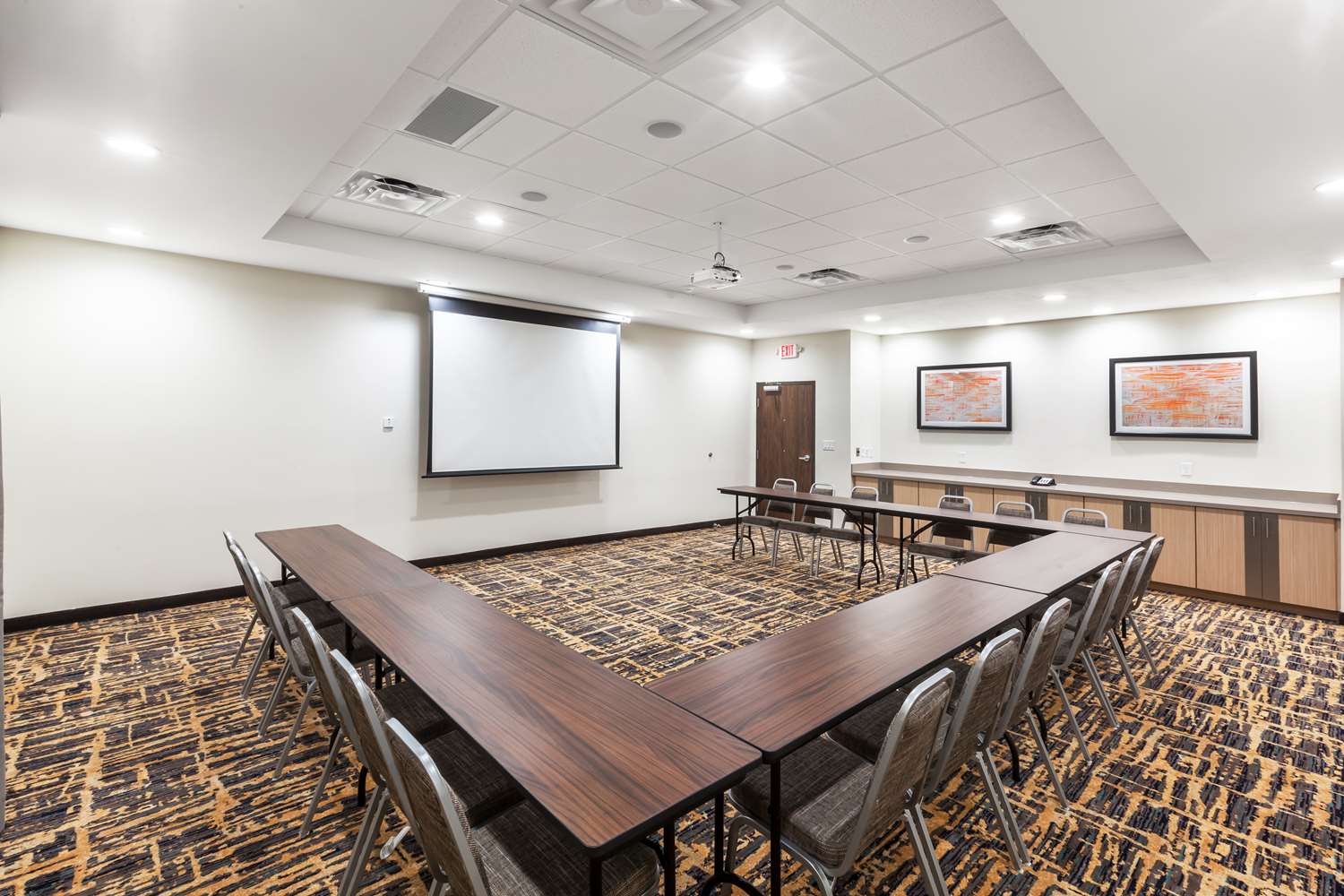 Hampton Inn Ozona - photo 18