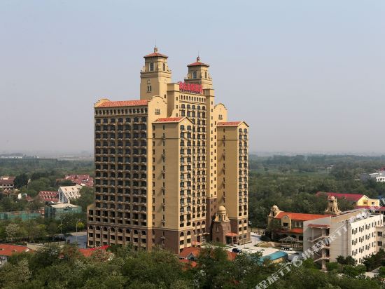 Green Island White Sail Holiday Hotel in Changli, People's Republic of China