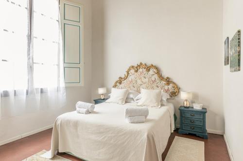 Palazzo Roselli Cecconi Apartments — 4-Star Luxury Hotel in Florence, Italy