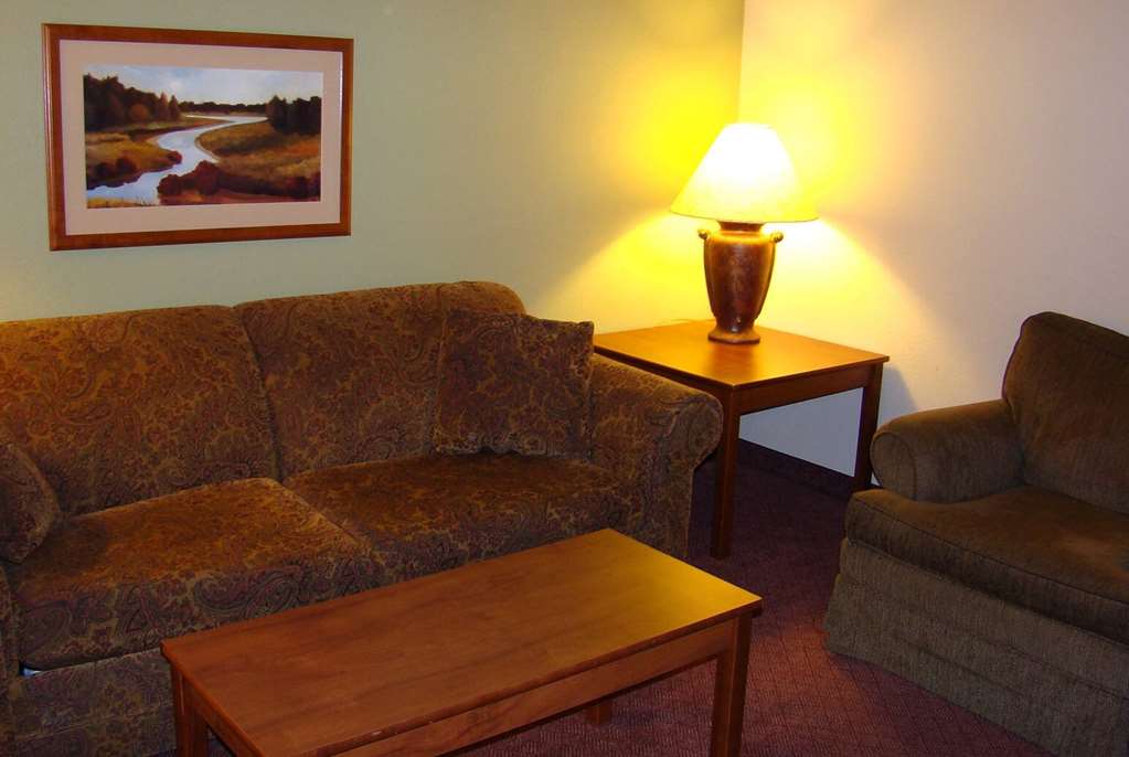 AmericInn by Wyndham Kewanee - photo 6