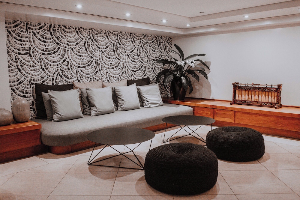 Lotus Honolulu at Diamond Head - photo 4