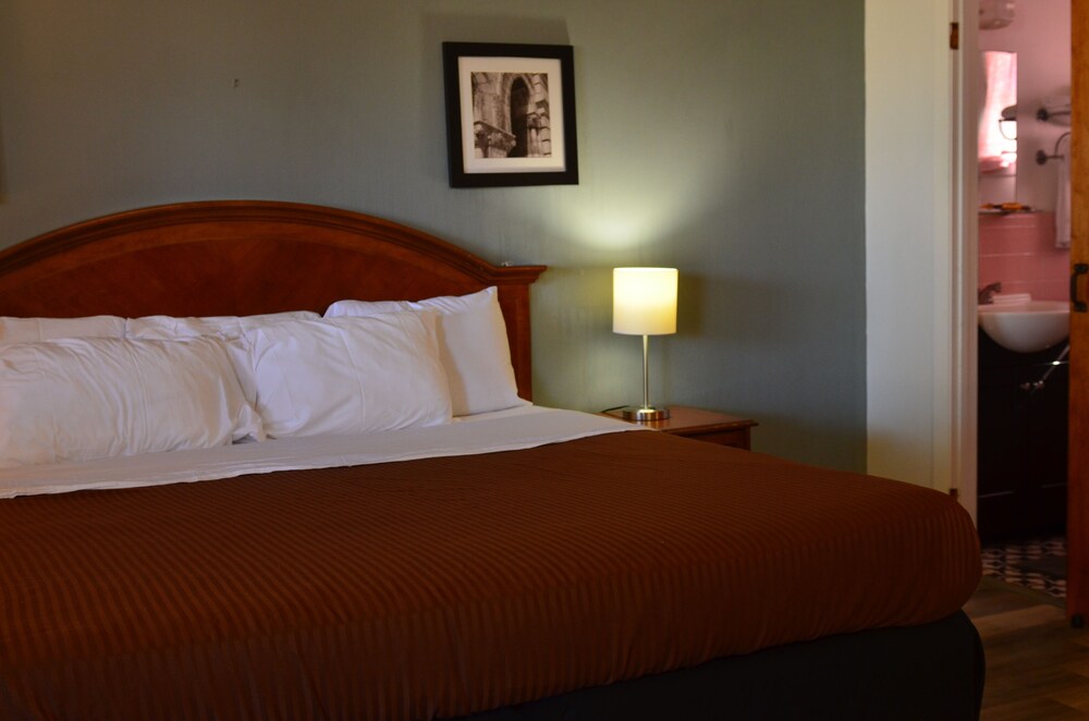 The Oak Motel - photo 10