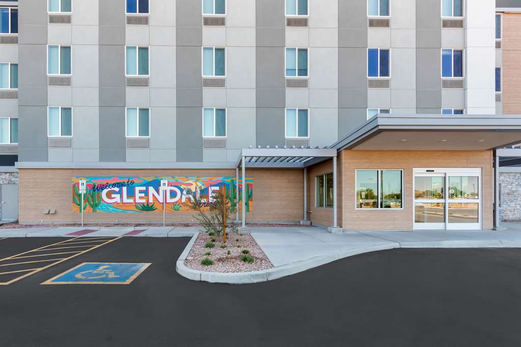 Everhome Suites Glendale Sports Entertainment District - photo 4