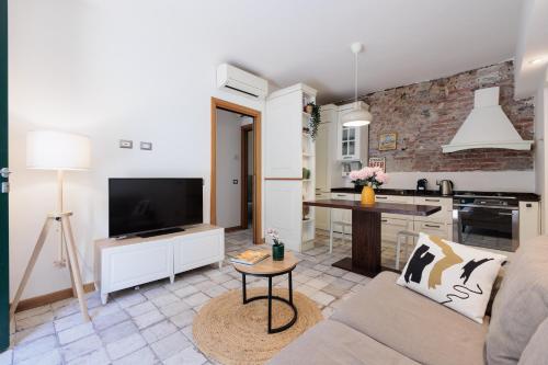Urban House Darsena Home Navigli Milan Center — 4-Star Luxury Hotel in Milan, Italy