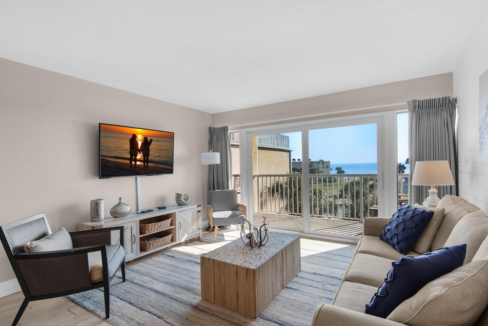 Silver Dunes Penthouse B - last minute hotel in Destin