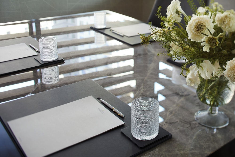 Intercontinental Hotels Seattle Bellevue By IHG - photo 66