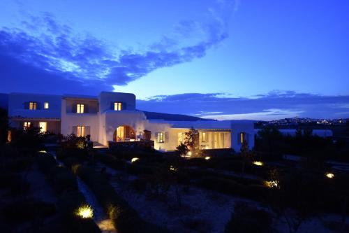 Aspro Villas — 4-Star Luxury Hotel in Paros, Greece