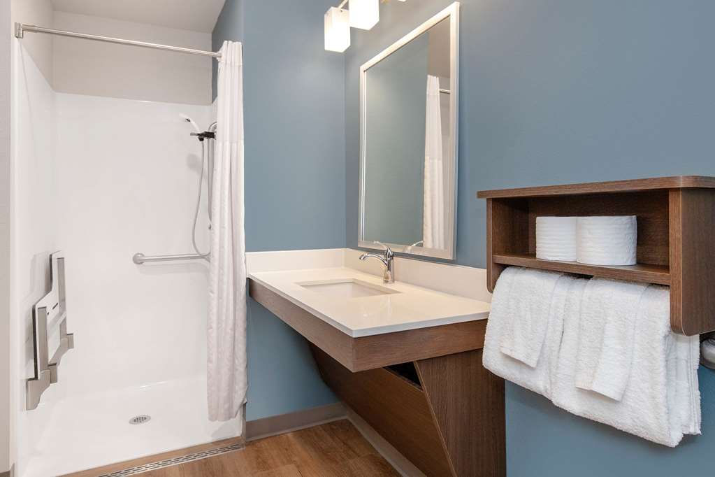 WoodSpring Suites Carol Stream Chicago - photo 10