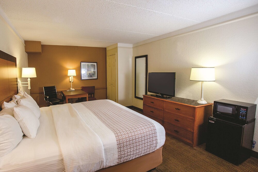Travelodge by Wyndham Mobile - photo 8