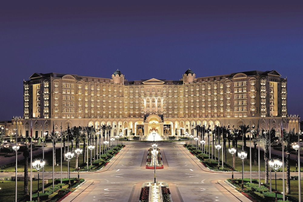 The Ritz Carlton Riyadh — 5-Star Luxury Hotel in Riyadh, Saudi Arabia