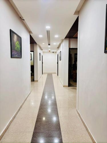 7 Seas Hotel — Unknown City — photo 4