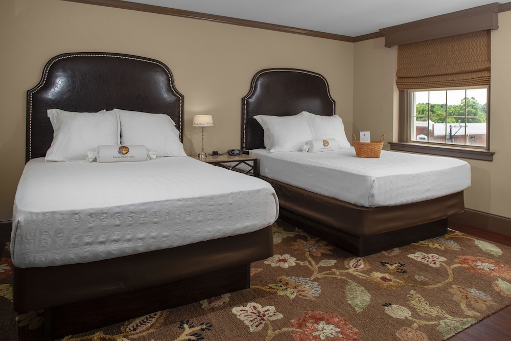 The Bolling Wilson Hotel - photo 4