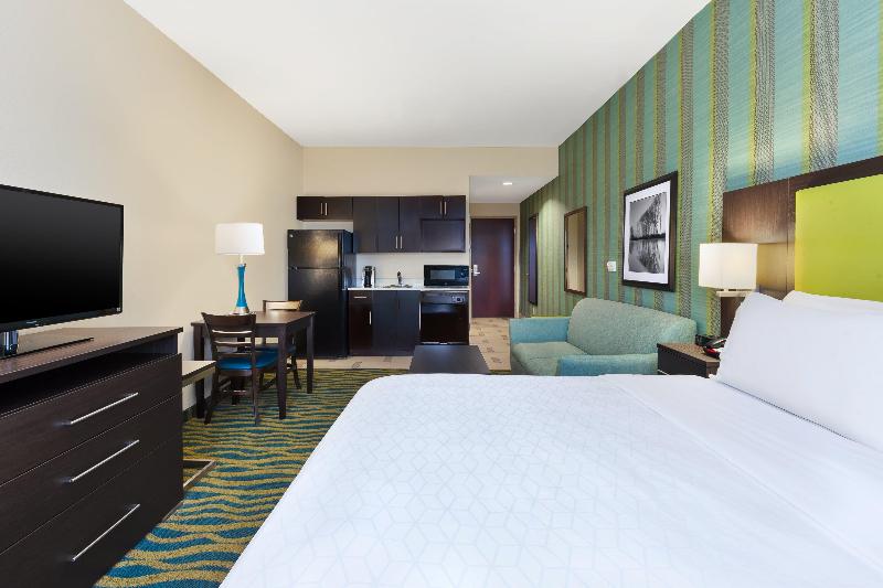 Holiday Inn Express & Suites Southport Oak Island Area by IHG - photo 31