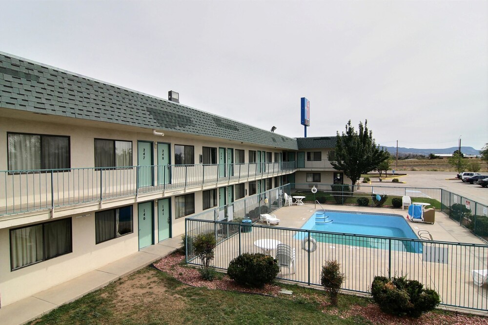 Travelodge by Wyndham Raton - photo 28