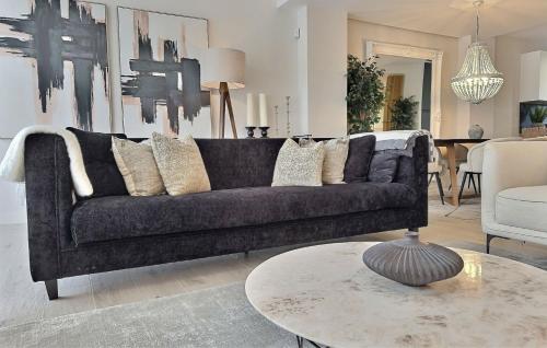 Experience luxury in this stunning three bedroom modern townhouse frontline to the San Roque Golf — 4-Star Luxury Hotel in San Roque, Spain