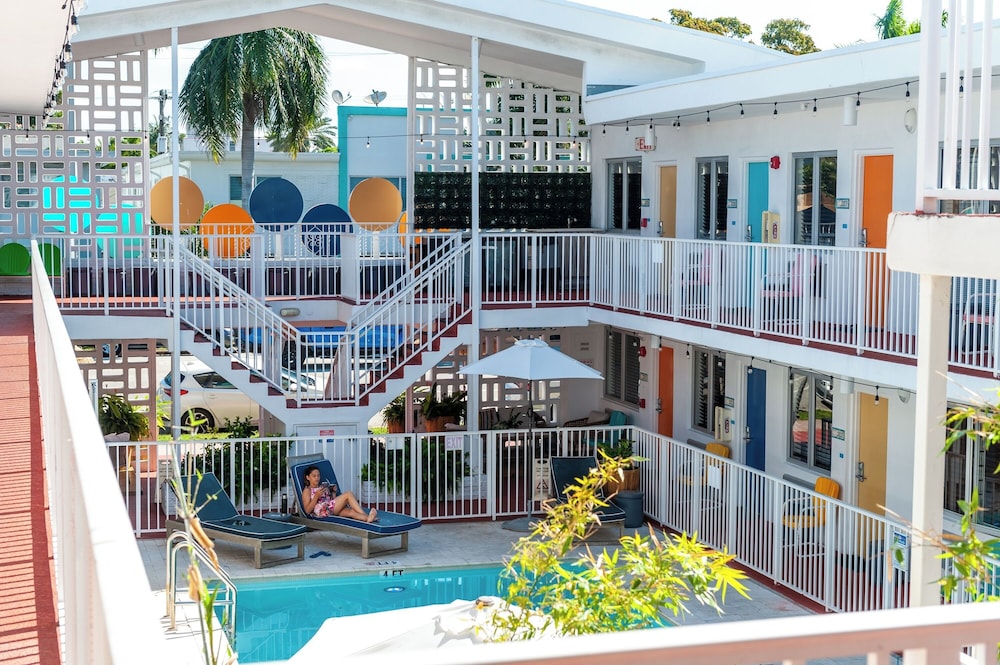 Waterside Hotel and Suites - photo 35
