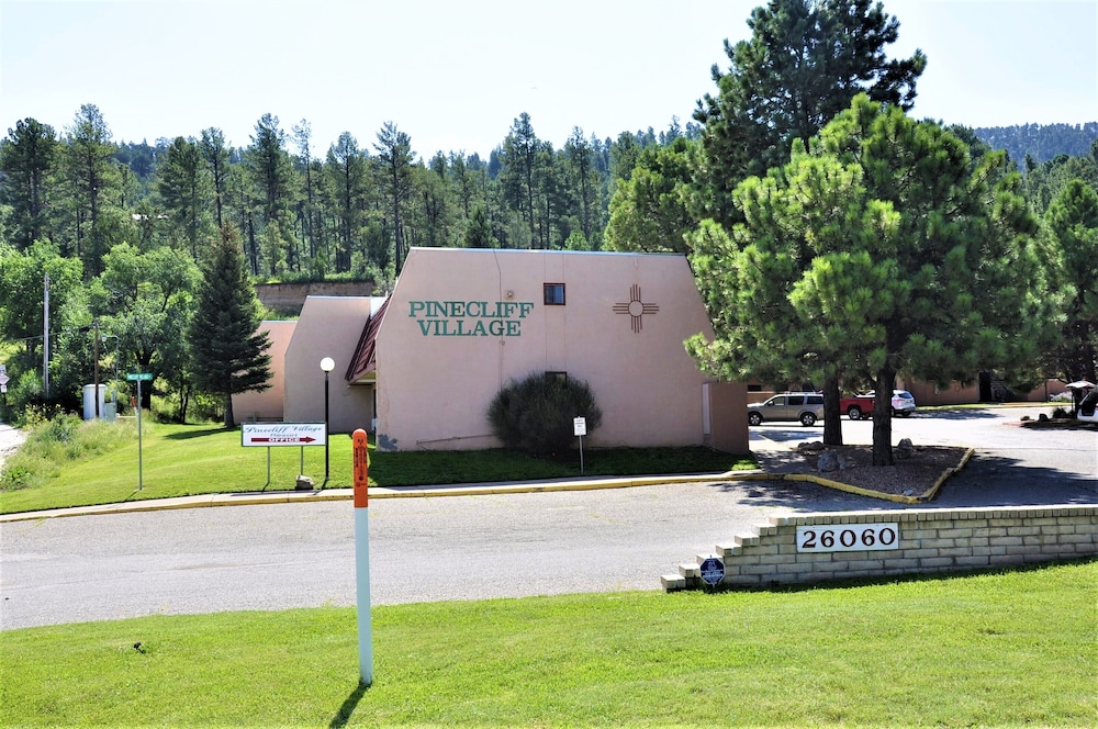 Pinecliff Village Resort - photo 33