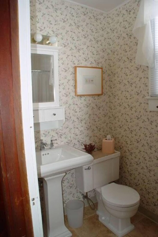 Sun N Fun Beachfront Vacation Rentals - photo 16