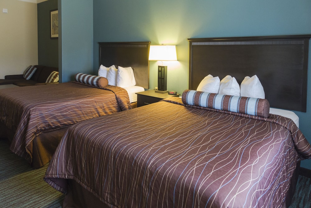 Red River Inn And Suites - photo 10