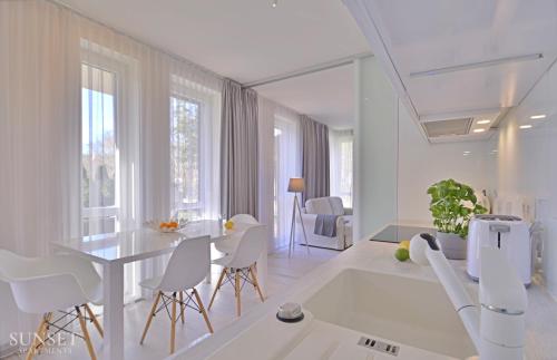 Sunset Apartments Bałtycka 10 plaża 550m duży taras — 4-Star Luxury Hotel in Swinoujscie, Poland