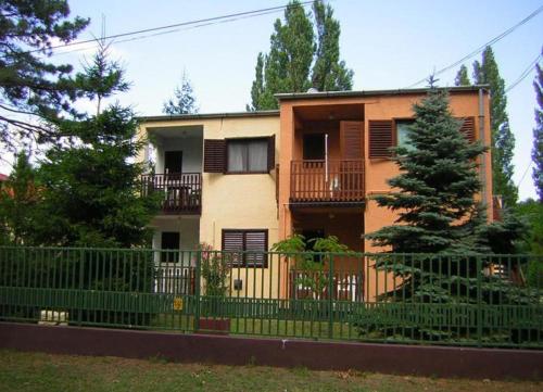 Siófok Aranypart 2 - last minute hotel in Siofok