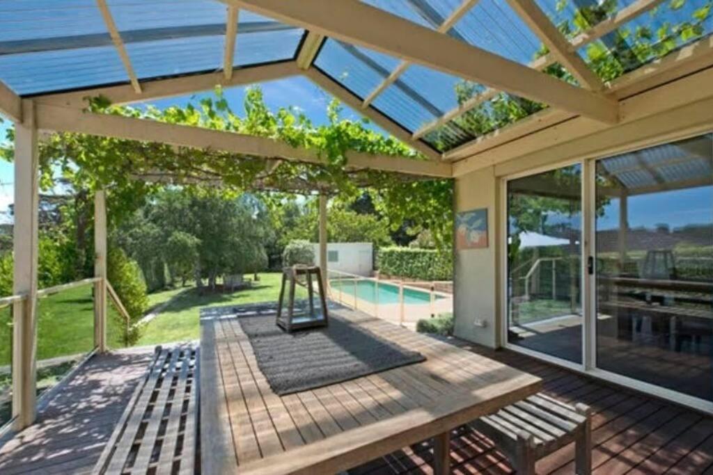 Boroondara Getaway 700m to Sorrento Shops 900m to Beach in Sorrento, Australia