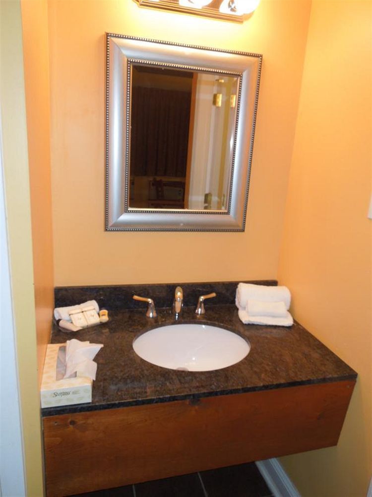 Lakeland Inn - photo 2
