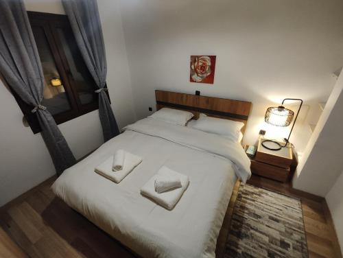 Emily Apartment 5 — 4-Star Luxury Hotel in Chrysoupolis, Greece