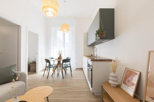 Luni 4 Design Trilo Suite M3 8 Min Dal Duomo — 4-Star Luxury Hotel in Milan, Italy
