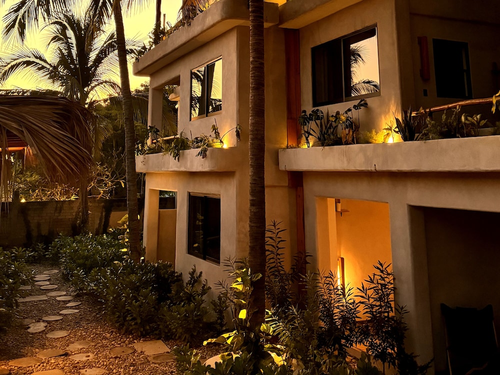 Casa Leah Puerto Escondido — 4-Star Luxury Hotel in Puerto Escondido, Mexico