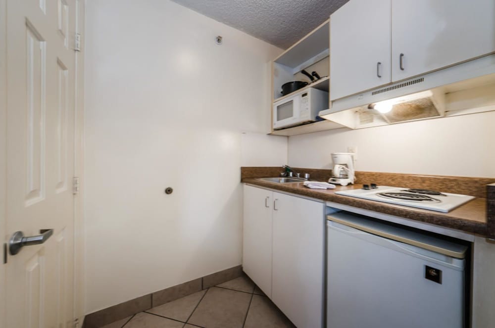Tampa Bay Extended Stay Hotel - photo 31