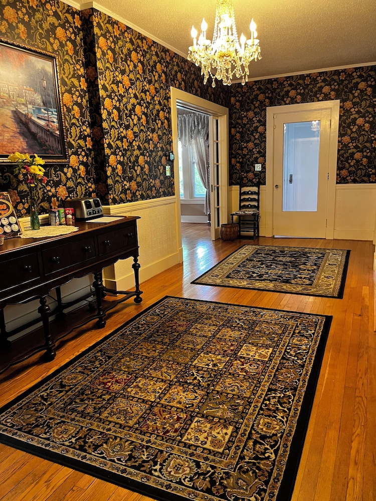 Taylor Edes Inn - photo 20