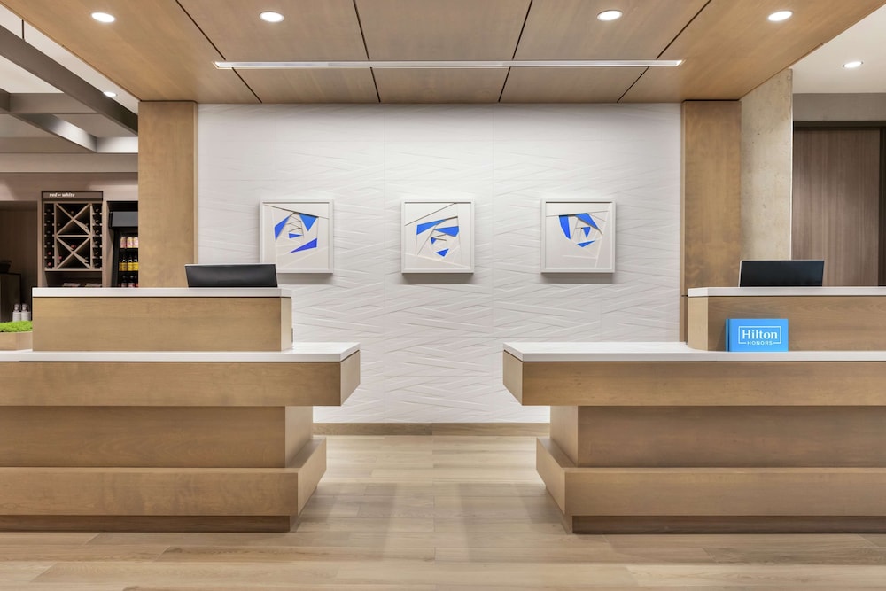 Hilton Garden Inn Austin North Near the Domain - photo 4