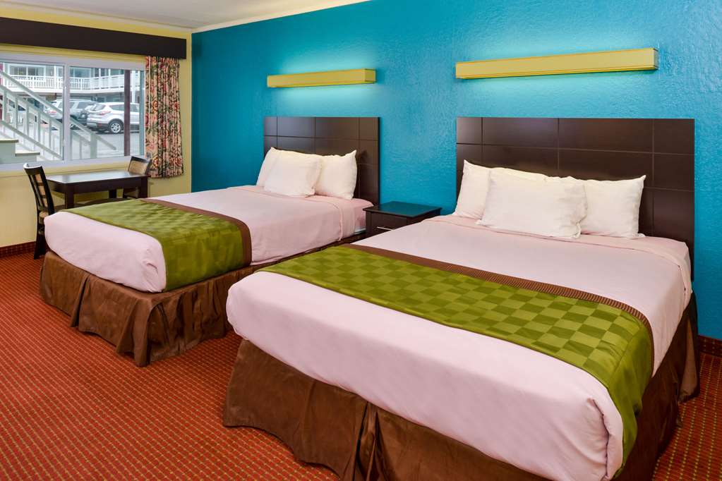 Rodeway Inn Orleans Cape Cod - photo 21