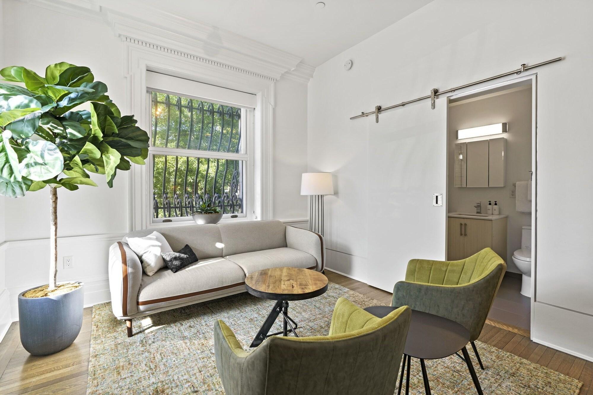 Placemakr Dupont Circle - photo 17