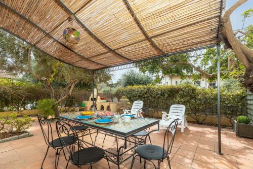 Casa il grande Carrubo — 4-Star Luxury Hotel in Santa Maria Navarrese, Italy