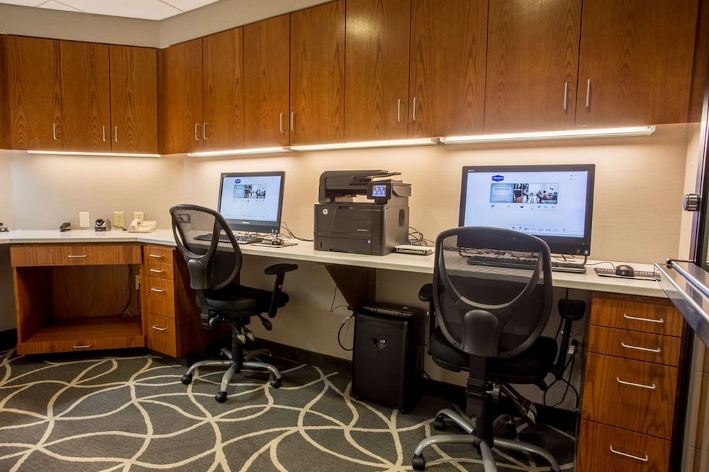 Hampton Inn & Suites Tilton - photo 49