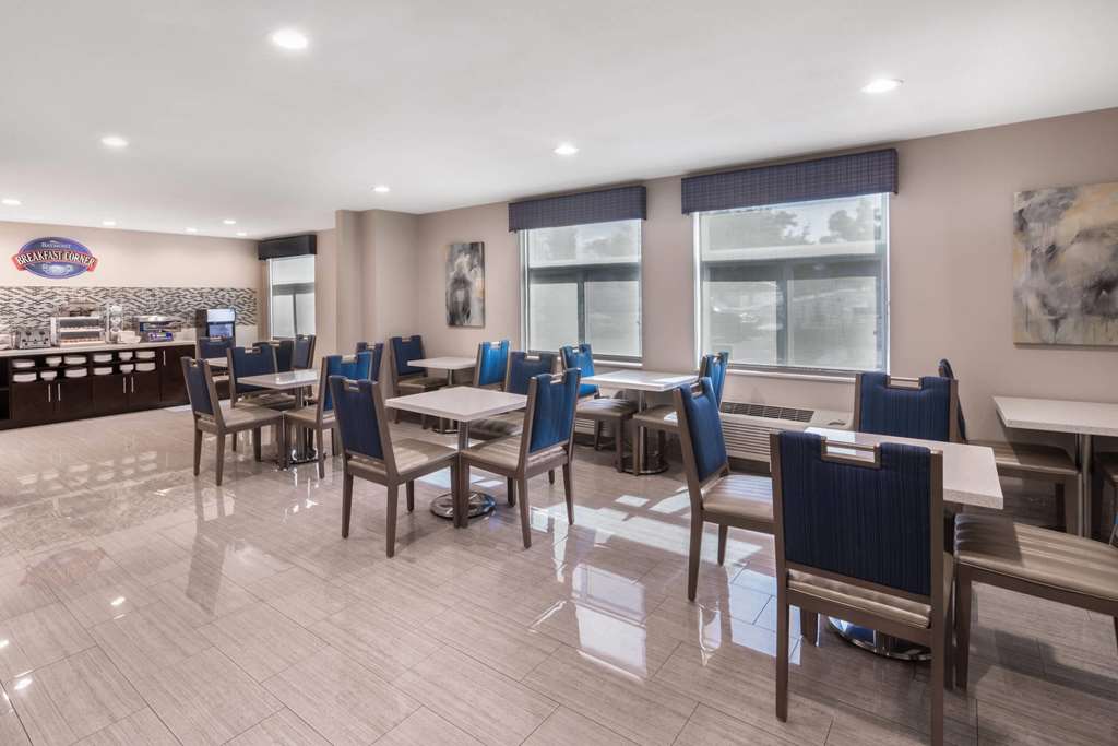 Baymont by Wyndham Albuquerque Airport - photo 5