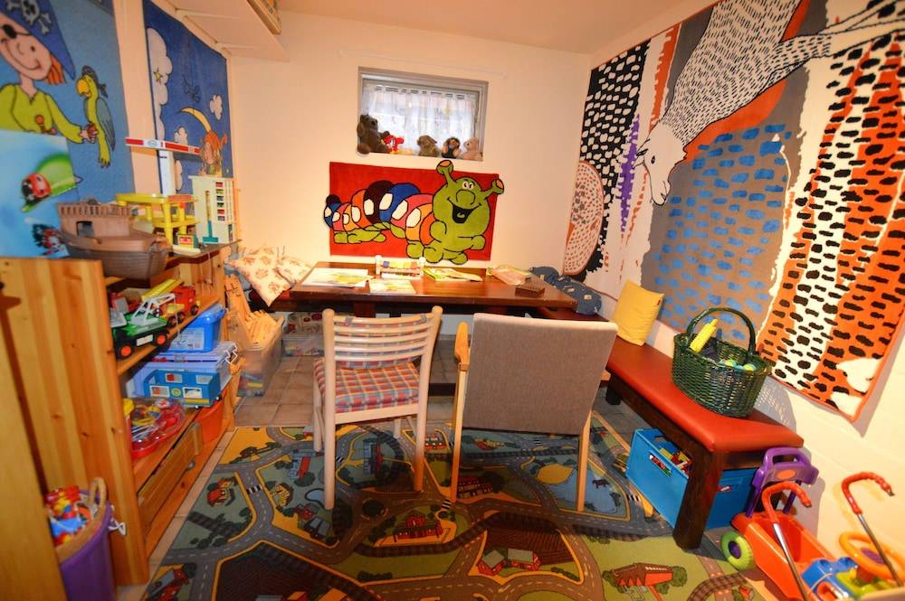 Children's play area - indoor