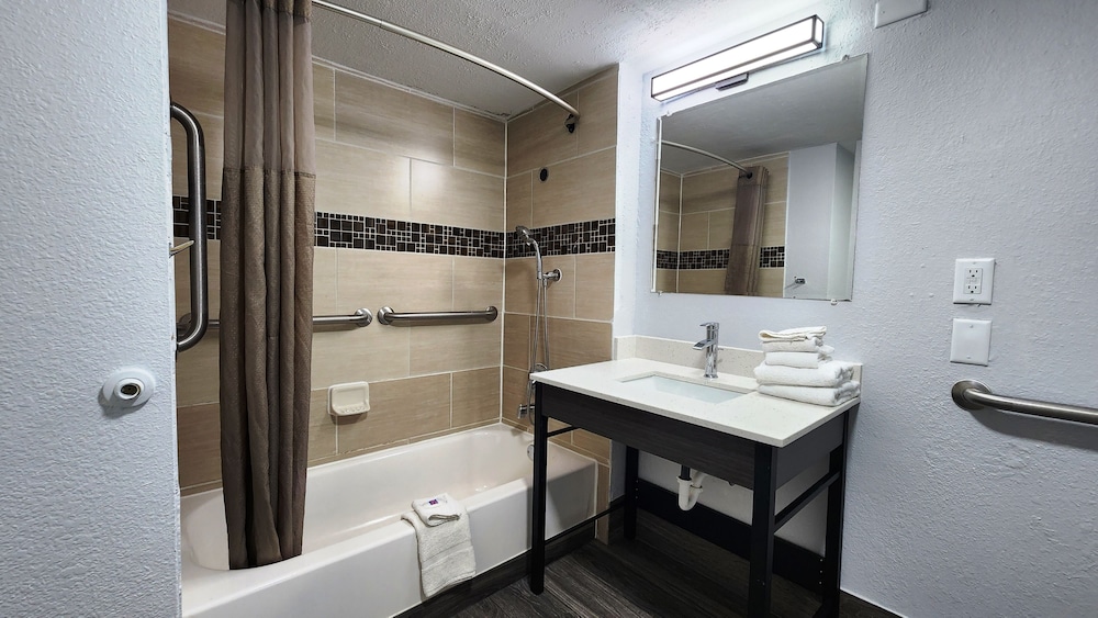 Motel 6 Baytown TX Garth Rd - photo 21